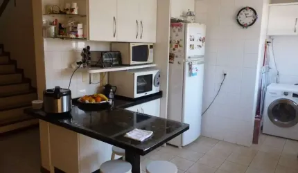 Venda sobrado em Cidade Universitária Pedra Branca, Palhoça: 3 dorms, 1 suíte, 3 banheiros, 111.03m² por R$ 599.000!