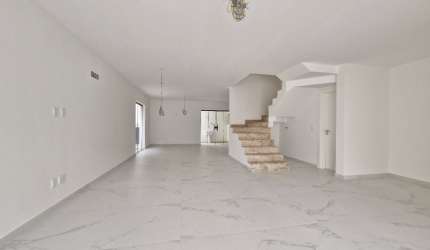 Casa no Recreio dos Bandeirantes-3 suítes-315m2.