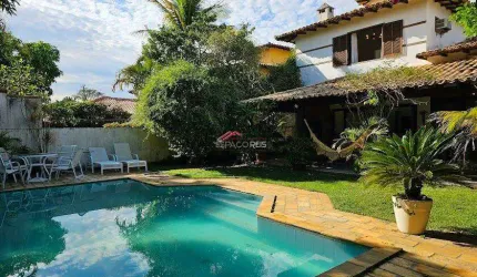 Raridade, imóvel independente, a poucos passos da praia de Manguinhos