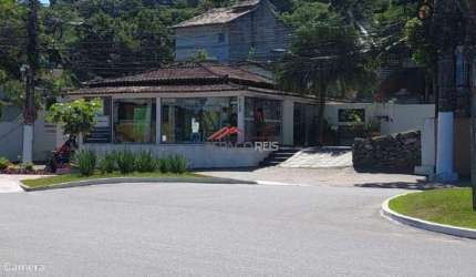Loja e casa à venda em Búzios