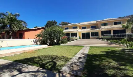 Linda casa na Ferradura (geminada)