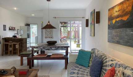 Casa linear dentro de condomínio com 3 quartos em Manguinhos.