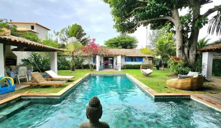 Casa linear independente com 04 suítes em Búzios!