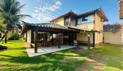 Casa a 300 metros da praia de Geriba.