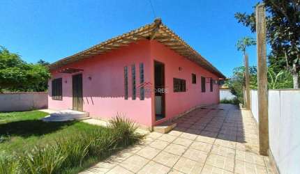 Casa à venda com 3 quartos dentro de condomínio em Caravelas Buzios