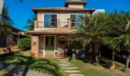 Casa em Condomínio Para Locação Fixa com Piscina Privativa e Vista para o Lago!