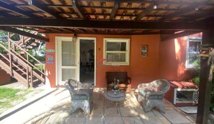 Casa de condomínio,2 quartos locação fixa,bairro Caravelas!
