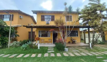 Casa de locação anual com 2 quartos dentro de condomínio na Rasa em Buzios