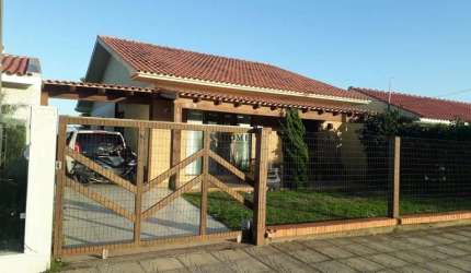 Casa com 3 quartos à venda no Centro, Xangri-Lá , 114 m2 por R$ 702.000