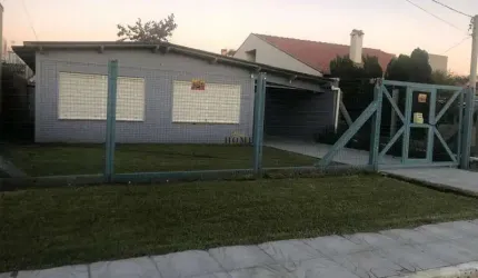 Casa à venda no centro de Imbé