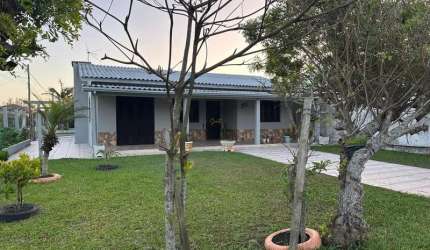 Casa à venda em Marisul