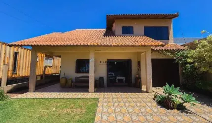 Casa à venda beira mar