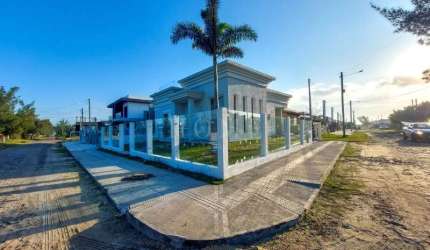 CASA COM 3 DORM 1 SUITE PRAIA GUARANI