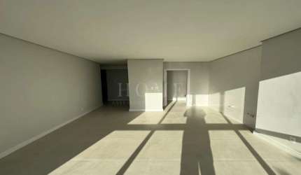 APARTAMENTO COM 2 DORMITÓRIOS, SENDO 1 SUÍTE, VAZIO!