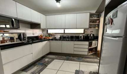 APARTAMENTO COM 2 DORM SENDO 1 SUITE