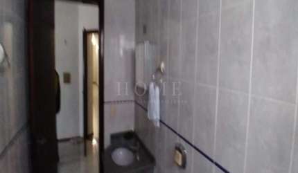 APARTAMENTO COM 1 DORMITÓRIO, VAZIO .