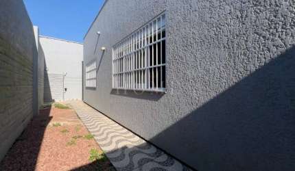 CASA MODERNA E AGRADÁVEL À VENDA!