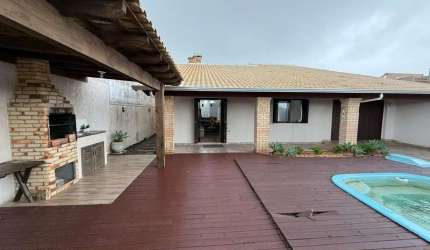 Casa à venda em Ipiranga, próximo ao mar!
