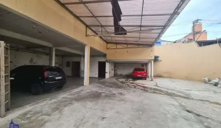 EXCELENTE SOBRADO DE 700 M²/3 DORMITÓRIOS/ESPAÇO GOURMET E GALPÁO À VENDA EM SÃO BERNARDO DO CAMPO.