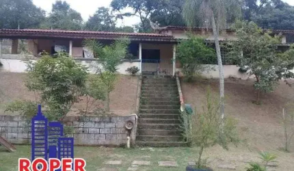 EXCELENTE CHÁCARA COM 2.000 METROS COM PISCINA À VENDA EM SÃO ROQUE.