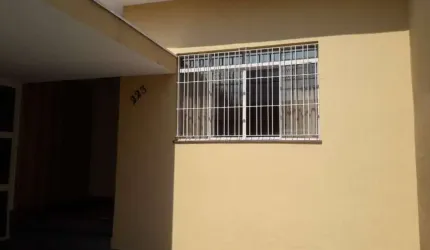 EXCELENTE CASA COM 2 DORMITORIOS/3 VAGAS COM TERRENO DE 6 X 20 À VENDA NA SANTA CLARA