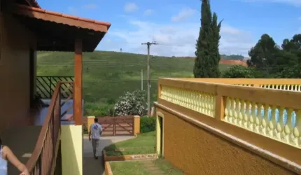 Excelente chácara 7.300 m² com Escritura à Venda em Atibaia, São Paulo.