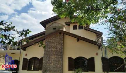 EXCELENTE CASA DE ALTO PADRÃO DE 490 M²/5 DORMITÓRIOS/3 VAGAS À VENDA EM ATIBAIA POR R$ 970.000,00