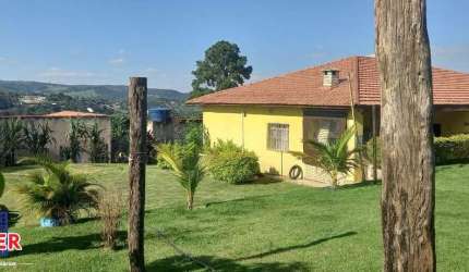 EXCELENTE CHÁCARA DE 1.600 M²/ CASA SEDE/ PISCINA/ESPAÇO GOURMET À VENDA EM MAIRINQUE