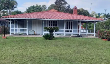 EXCELENTE CHÁCARA DE 3.000 M²/ CASA SEDE/ ESPAÇO GOURMET À VENDA EM CONDOMÍNIO FECHADO ITU/SOROCABA