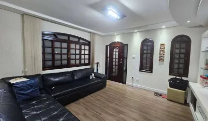 LINDA CASA COM 3 DORMS/2 VAGAS/ESPAÇO GOURMET À VENDA/ALUGA NA VL FORMOSA