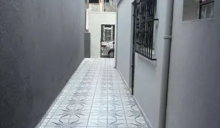 EXCELENTE CASA DE 176 M² COM TERRENO 6 X 29M  À VENDA/LOCAÇÃO NA VILA EMA