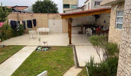 CASA COM 350M²/5 DORMS/4 VAGAS/ESPAÇO GOURMET P/ ALUGAR NO JD INDEPENDÊNCIA