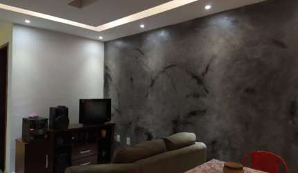 VENDO UM EXCELENTE APARTAMENTO COM 2 QUARTOS EM RIO DAS OSTRAS