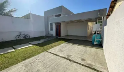 Casa na praia com 3 quartos e piscina em Itanhaém.