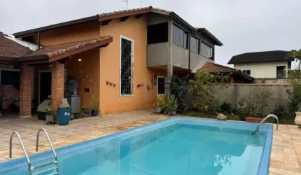 Casa à venda no Belmira Novaes - R$ 1.080.000,00.