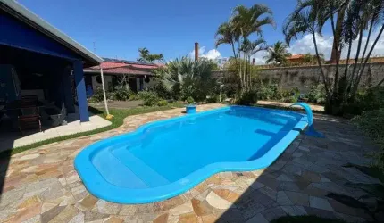 Casa de alto padrão em Itanhaém - R$ 1.150.000,00.