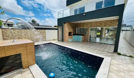 Casa de alto padrão em Itanhaém - R$ 1.250.000,00.