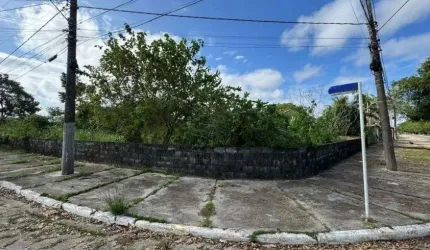 Terreno com escritura à 500m do mar em Itanhaém.