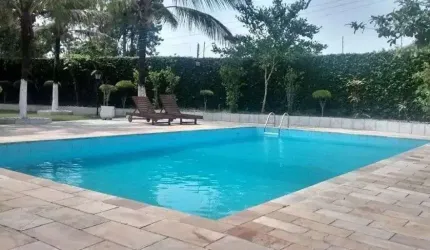 Chácara com 7 quartos, piscina e churrasqueira em Itanhaém.