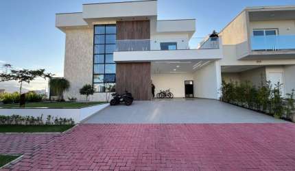 Casa de alto padrão no Flora Rica 1 - R$ 2.500.000,00.
