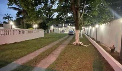Chácara com 6 quartos, área gourmet e espaço para piscina em Itanhaém.