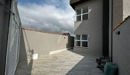 Casa com 3 quartos, piscina e área gourmet em Itanhaém.