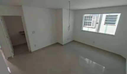 Casa SOBRADO, de 100m², com 2 quartos (2 suítes), bairro Campo Grande - Santos/SP