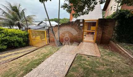SOBRADO COM EXCELENTE LOCALIZAÇÃO, DE 287M  NO CENTRO DE FOZ DO IGUAÇU PR