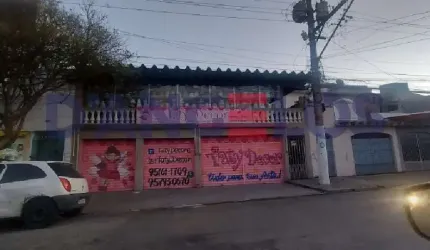 Casa à venda em São Paulo-SP: 5 quartos, 1 suíte, 3 banheiros, 2 vagas, 250m² no Jardim Brasília. Imperdível!
