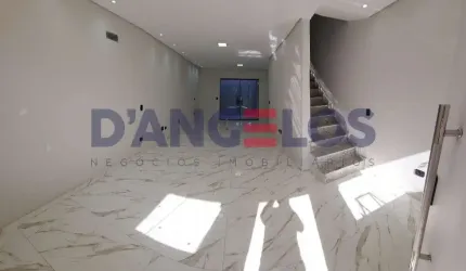 Sobrado à venda no Tatuapé, São Paulo-SP: 3 quartos, 1 suíte, 2 salas, 3 banheiros, 2 vagas de garagem, 125 m².