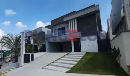 Sobrado de Luxo em Condomínio no Residencial Real Park em Arujá-SP: 4 suítes, 2 salas, 5 banheiros, 282m².