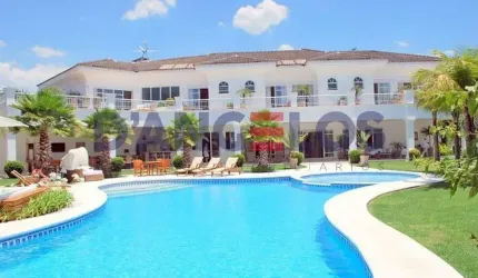 Imponente mansão à venda no Jardim Acapulco, Guarujá-SP: 7 quartos, 7 suítes, 2 salas, 10 banheiros, 5 vagas, 1.000m².
