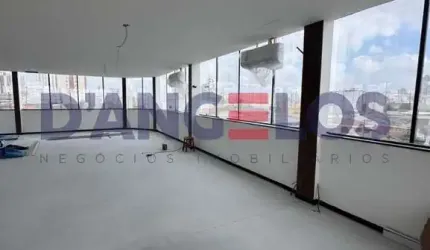 Lindo Salão Comercial Novo para Locação na Vila Carrão, São Paulo-SP: 1 Sala, 1 Banheiro, 170m² de Área.