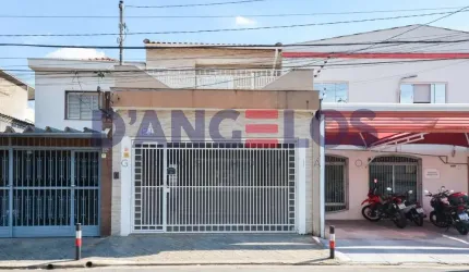 Lindo Sobrado no Tatuapé: 4 quartos, 1 suíte, 2 salas, 5 banheiros, 2 vagas, 201m² - São Paulo-SP. Venha Conferir!